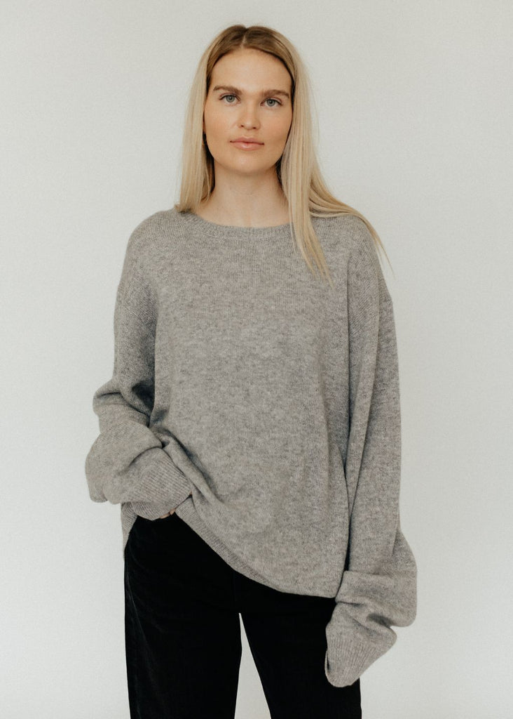 Éterne James Cashmere Sweater in Grey | Tula's Online Boutique