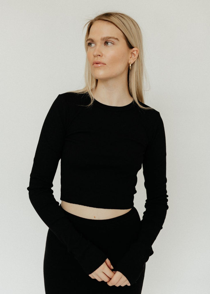Éterne Cropped Long Sleeve Fitted Top in Black | Tula's Online Boutique