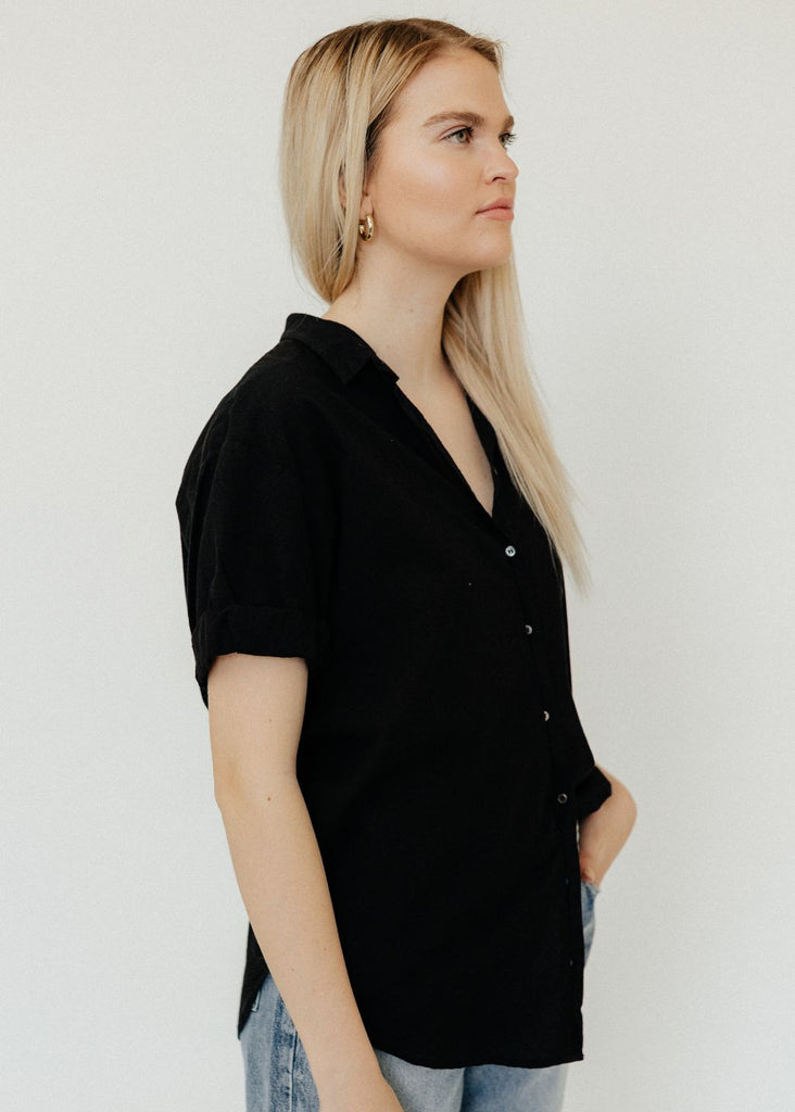 Xírena Channing Shirt in Black Side | Tula's Online Boutique