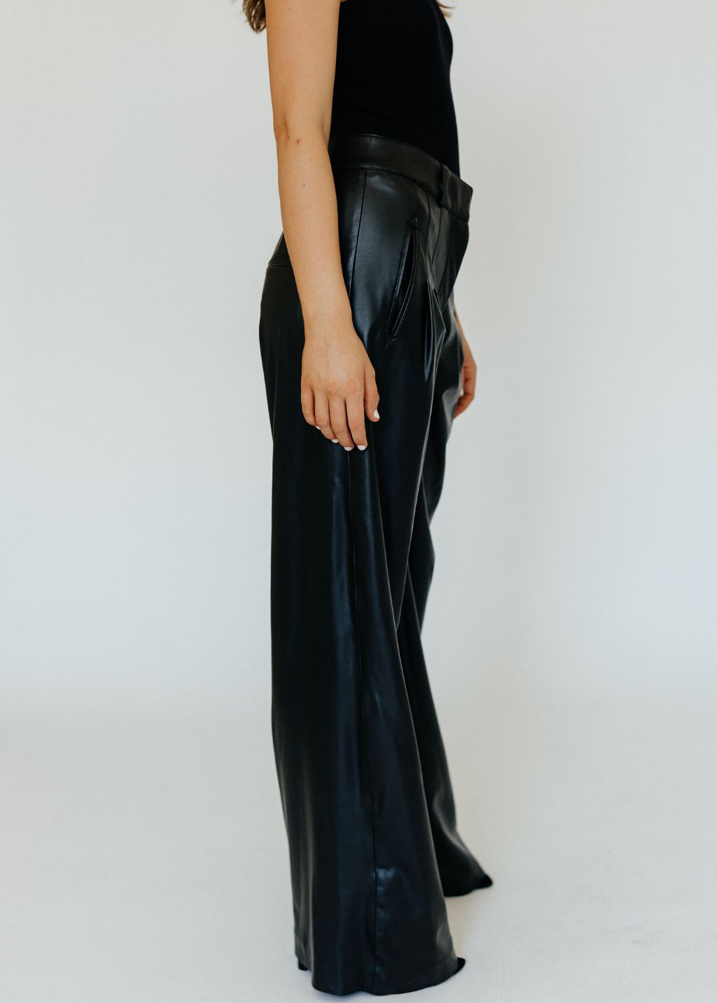 Veronica Beard Vegan Rennert Pants Side | Tula Online Boutique