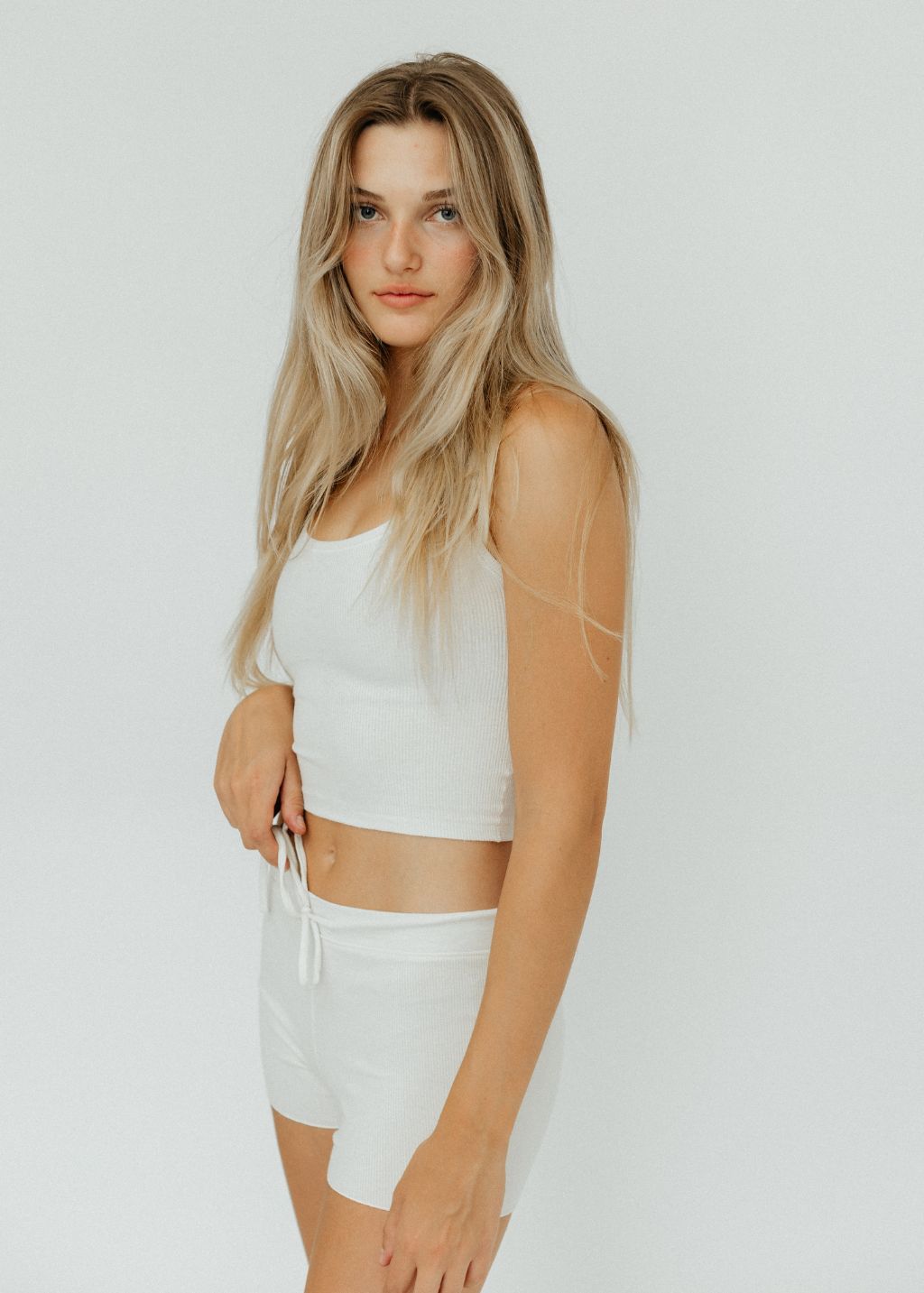 Éterne Drawstring Short in Cream SIDE | Tula's Online Boutique