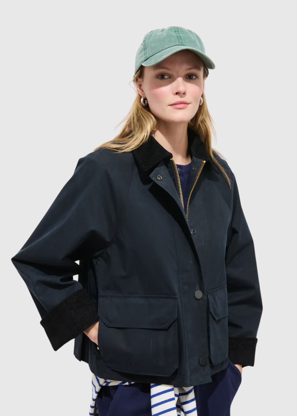 Alex Mill Cropped Chiltern Waxed Cotton Jacket in Navy | Shop Tula