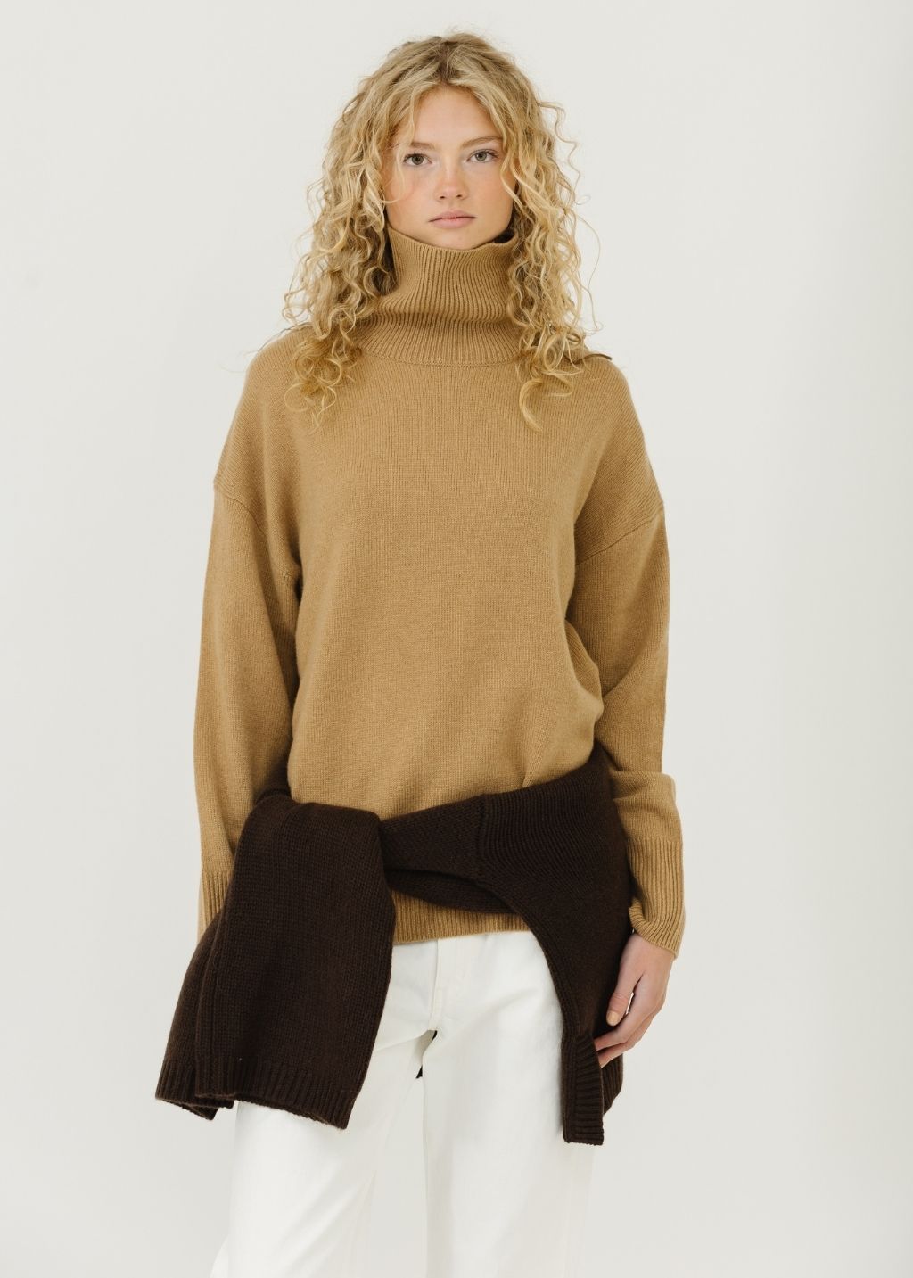 Alex Mill Marlon Cashmere Sweater in Light Camel | Shop Tula