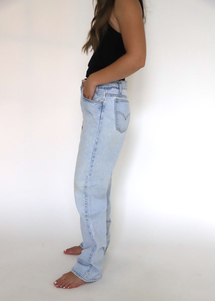 Vintage Levi's 505 Jeans in Light Wash Side | Tula's Online Boutique 