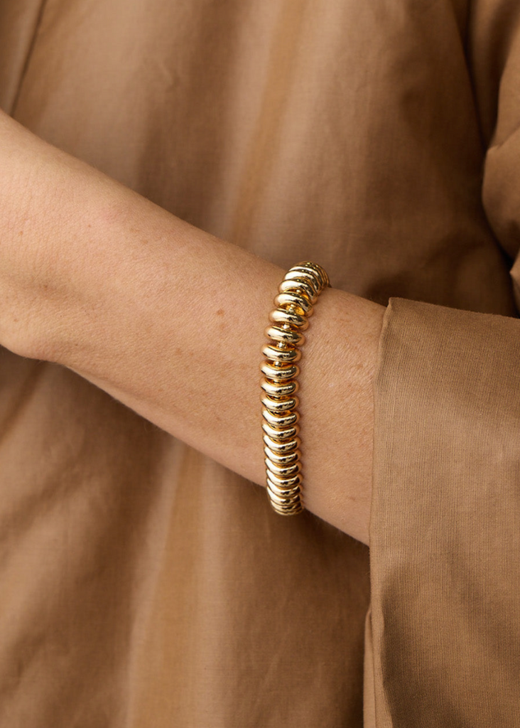 Jenny Bird Large Sofia Bracelet in Gold | Tula's Online Boutique