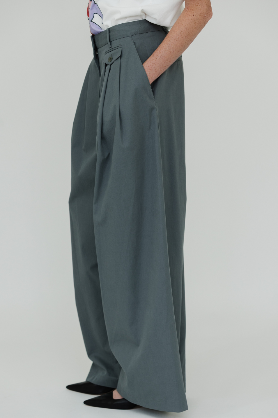 Tibi Bio Twill Triple Pleat Pant in Grey | Shop Tula