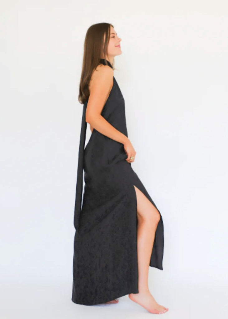 Elizabeth Halter Maxi Dress | Tula Online Boutique