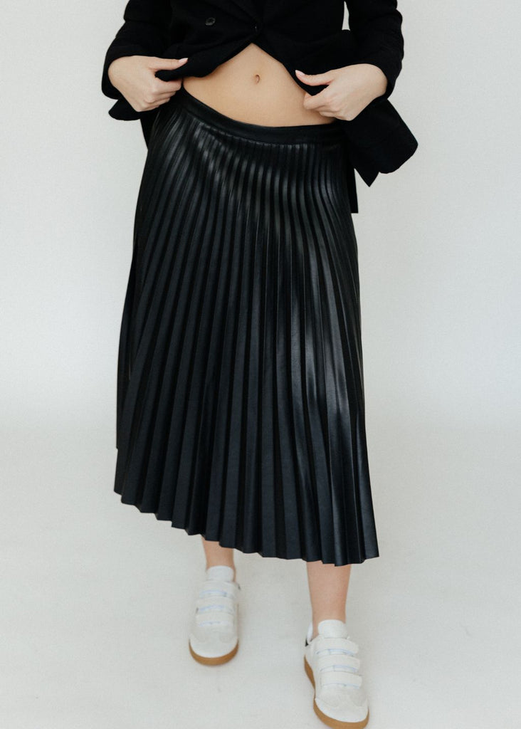 Proenza Schouler Daphne Skirt in Black front | Tula's Online Boutique
