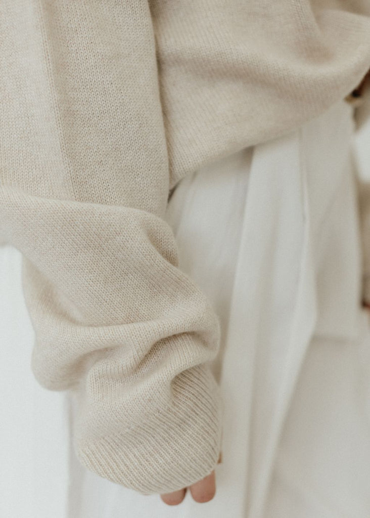 Éterne James Cashmere Sweater in Oatmeal Details | Tula's Online Boutique