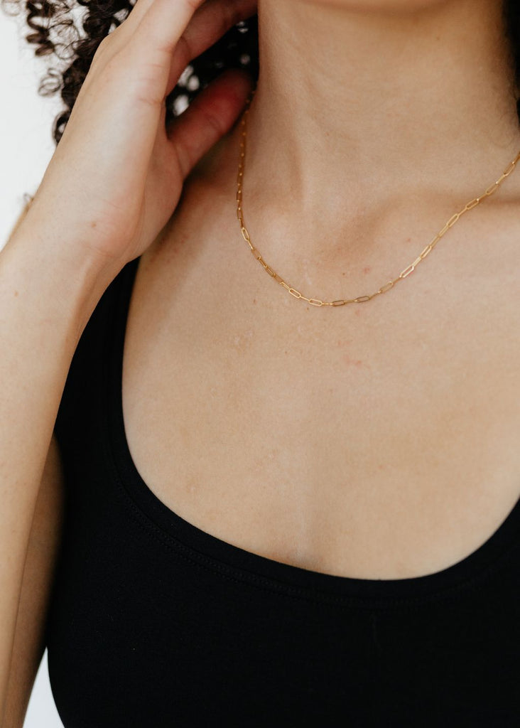 Talisman Fine Jewelry Linked Chain Up close | Tula's Online Boutique
