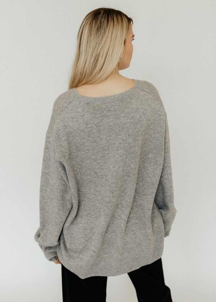 Éterne James Cashmere Sweater Back in Grey | Tula's Online Boutique