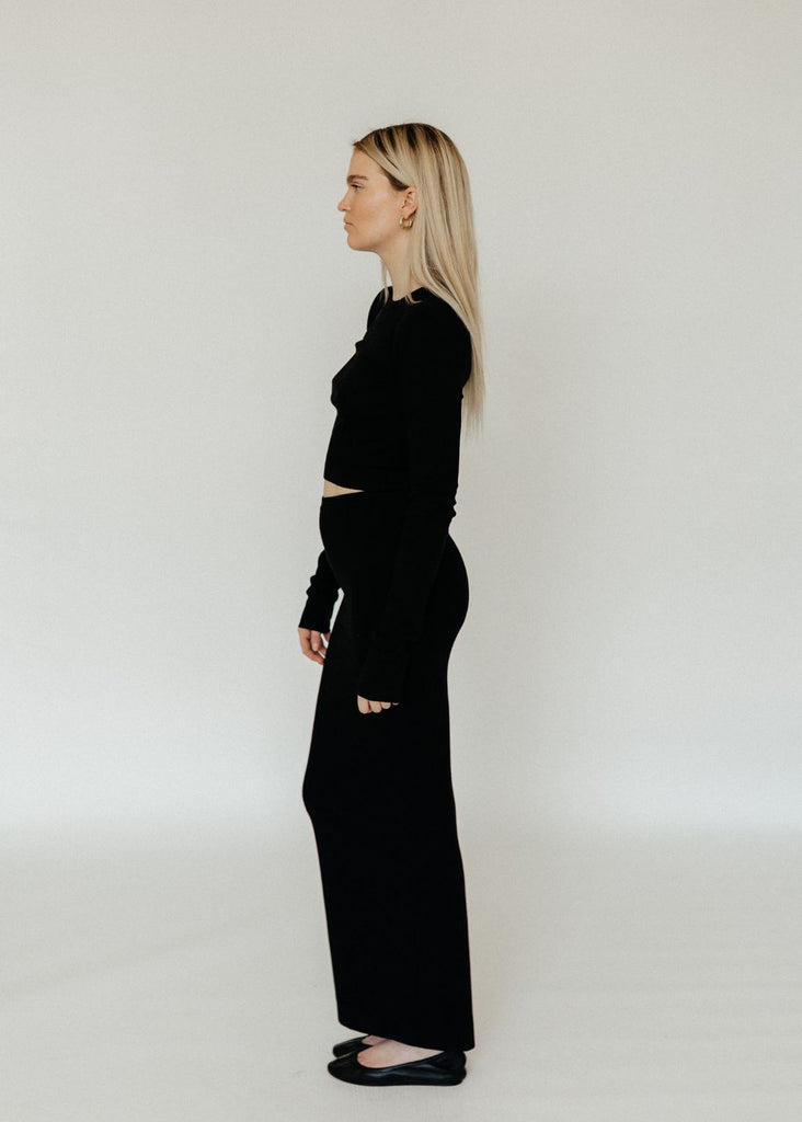 Éterne Emma Skirt in Black Side | Tula's Online Boutique