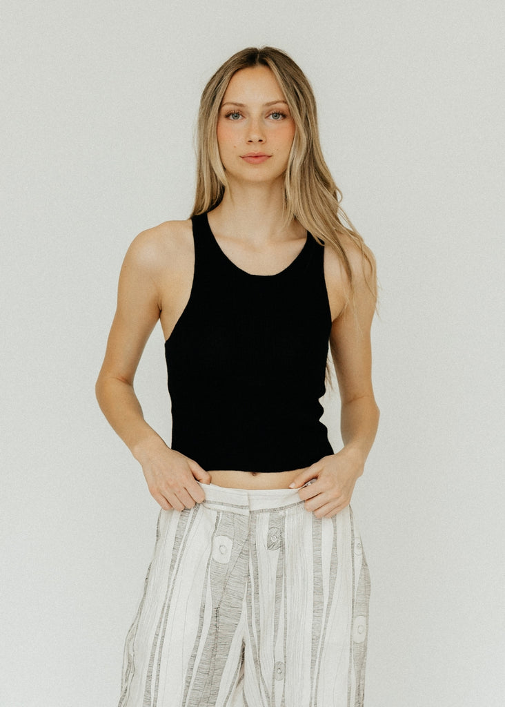 Éterne Ines Cropped Cashmere Tank Front in Black | Tula's Online Boutique