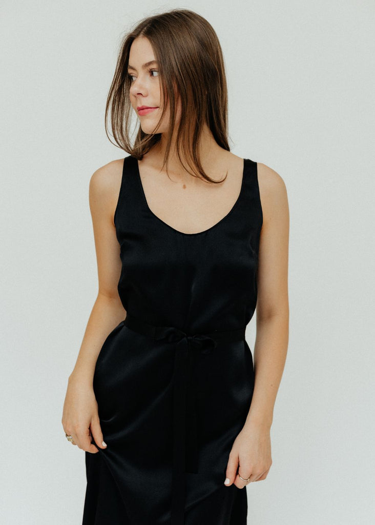 Velvet Harlem Dress in Black Details | Tula's Online Boutique