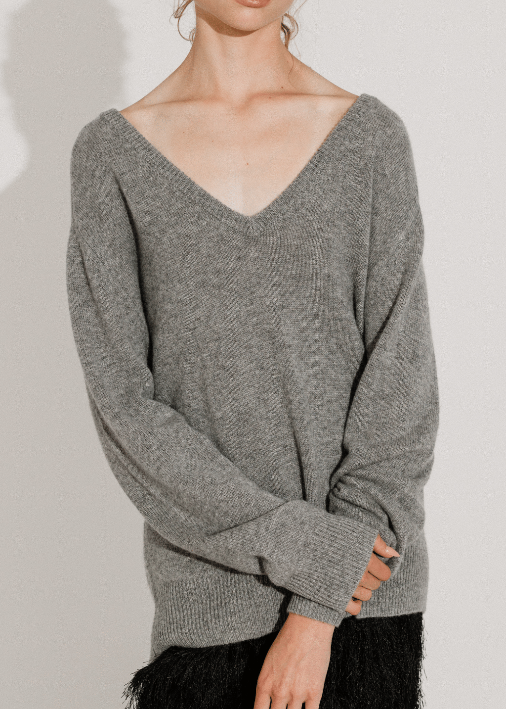 Alex Mill Montmarte V Neck Sweater in Heather Grey | Shop Tula