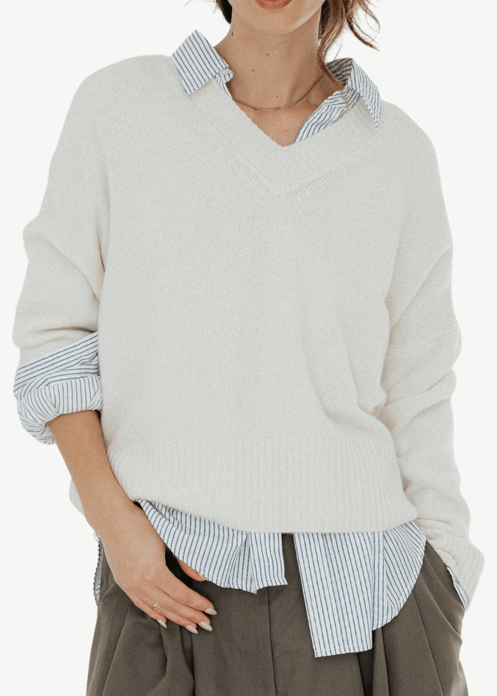 Colorush Chunky Carmen V Neck in Organic White | Shop Tula