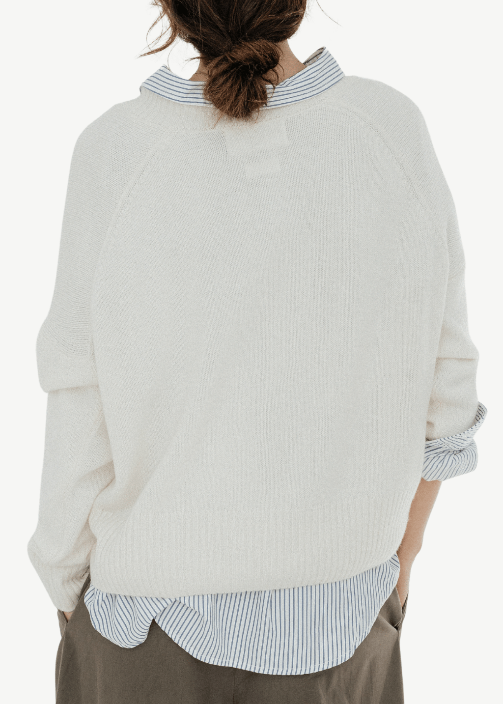 Colorush Chunky Carmen V Neck in Organic White | Shop Tula