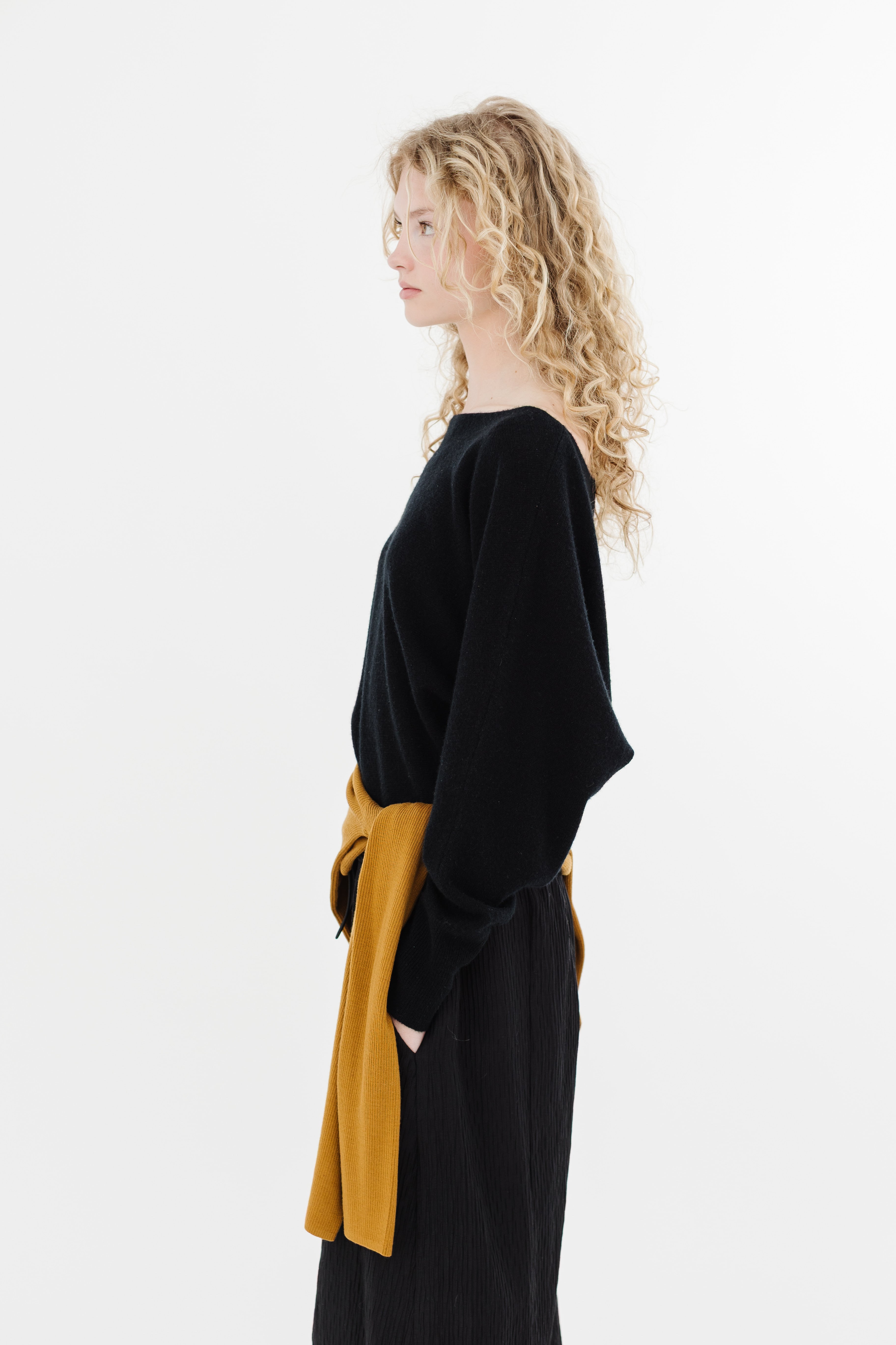 Colorush Yangon Boat Neck Sweater in Black | Shop Tula