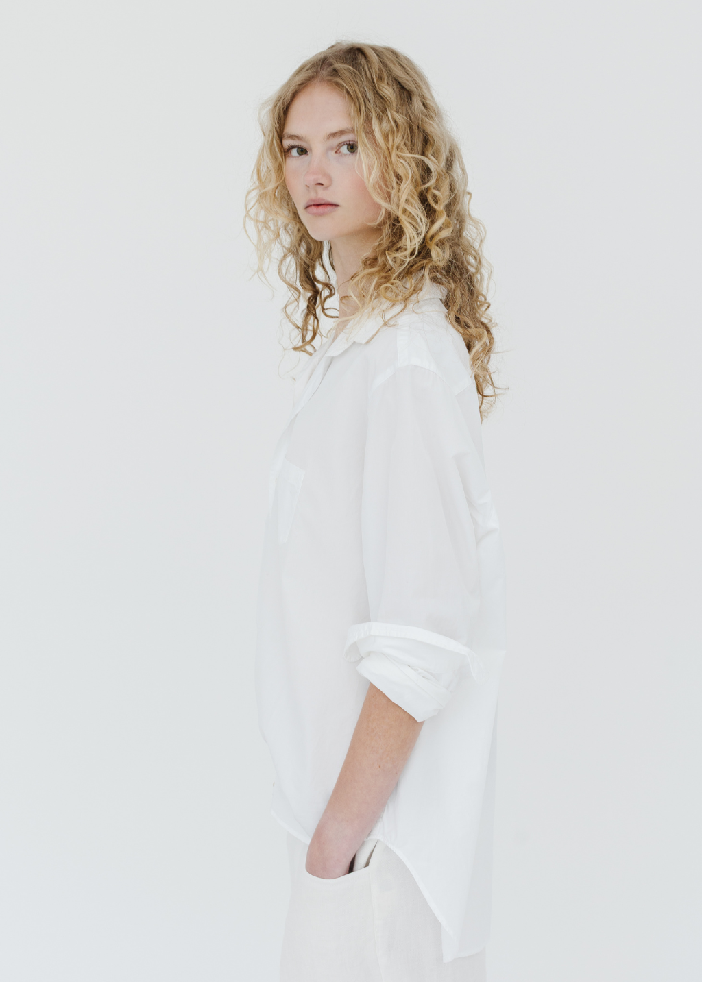 Frank & Eileen Superluxe 'Eileen' in White | Shop Tula