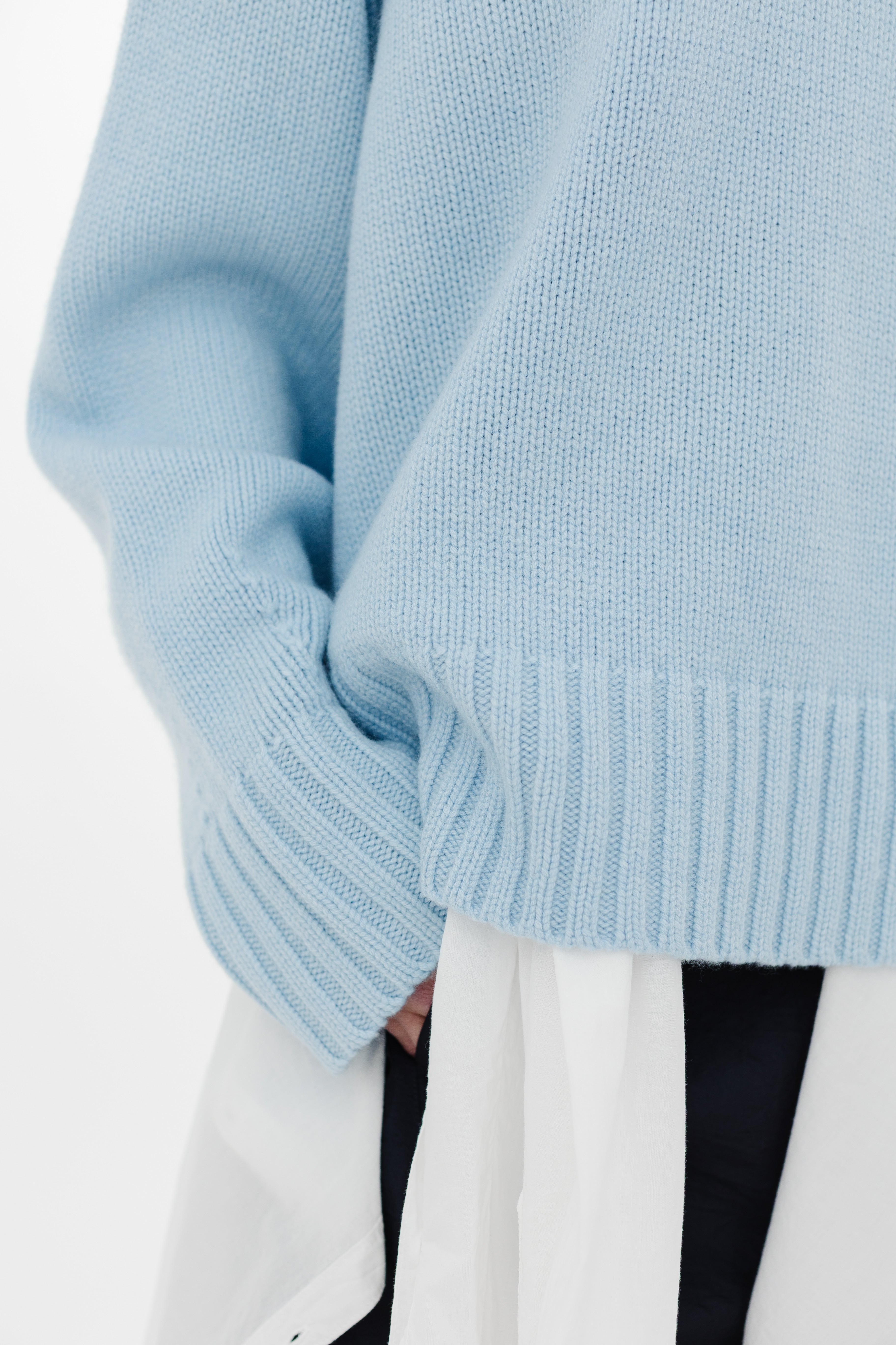 Guest In Residence Cozy Crew in Clear Sky | Shop Tula