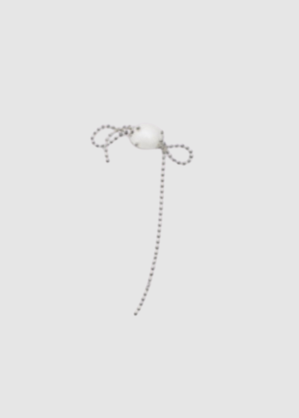 Hannayoo Works No. 1608 Mini Metal Bow Beads Earring Set in White | Tula