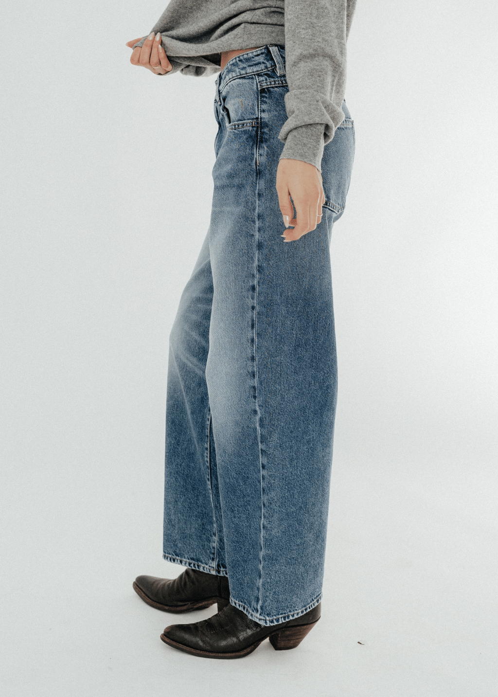 Icon Denim Bea Jeans in Storm | Shop Tula