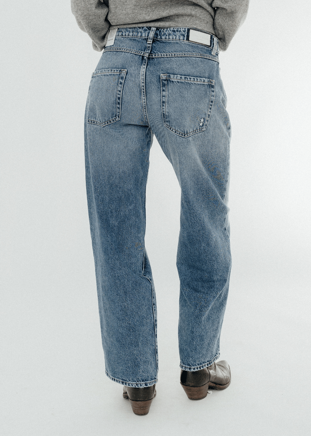 Icon Denim Bea Jeans in Storm | Shop Tula