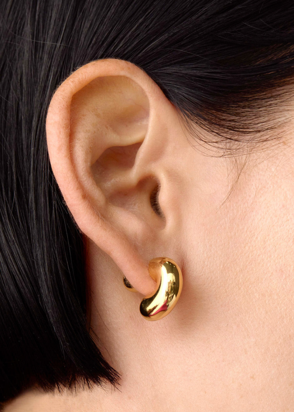 Jenny Bird Small Tome Hoops in Gold | Shop Tula