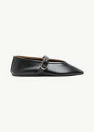 Le Monde Beryl Stella Slipper in Black | Shop Tula