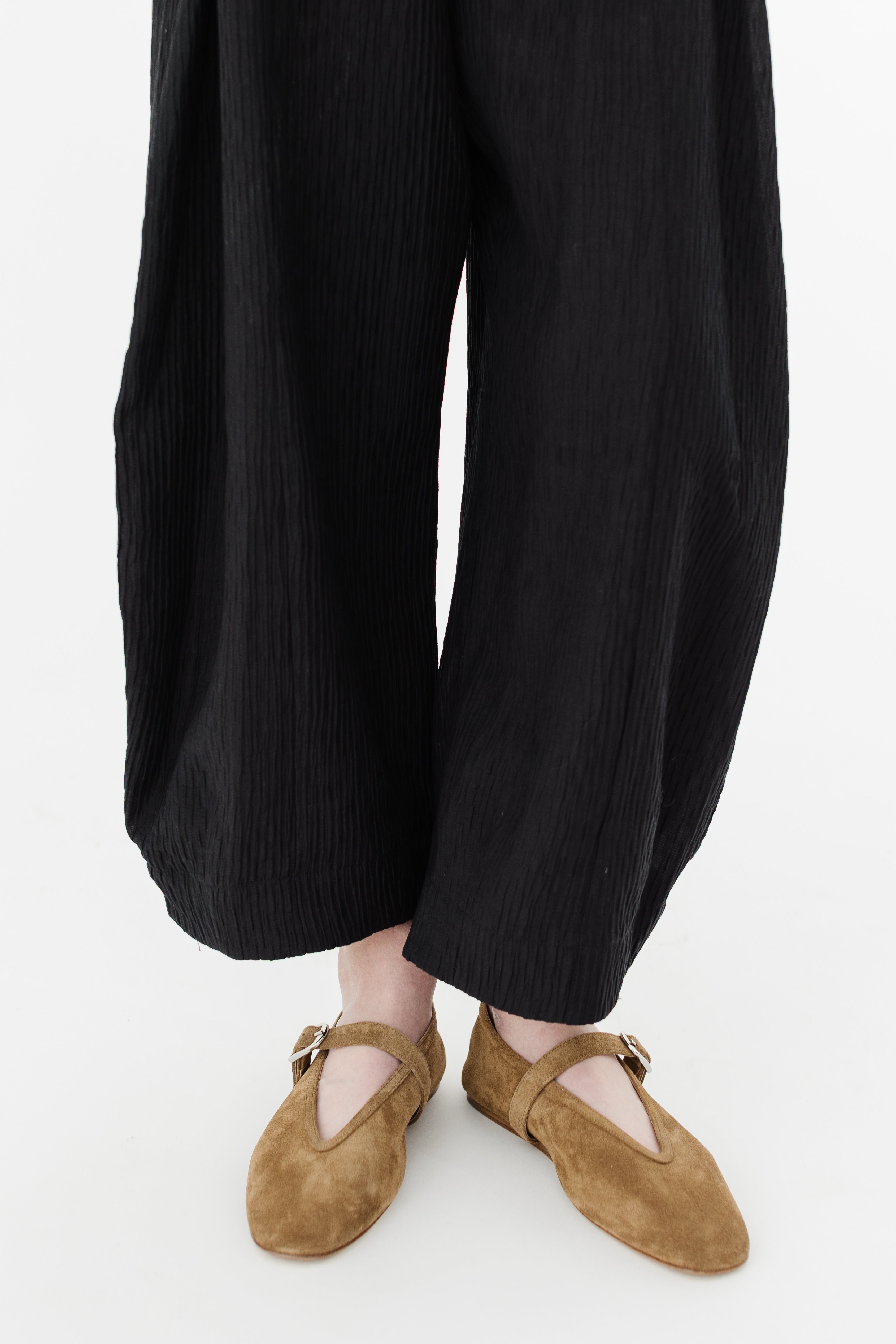 Le Monde Beryl Stella Slipper in Taupe Suede | Shop Tula