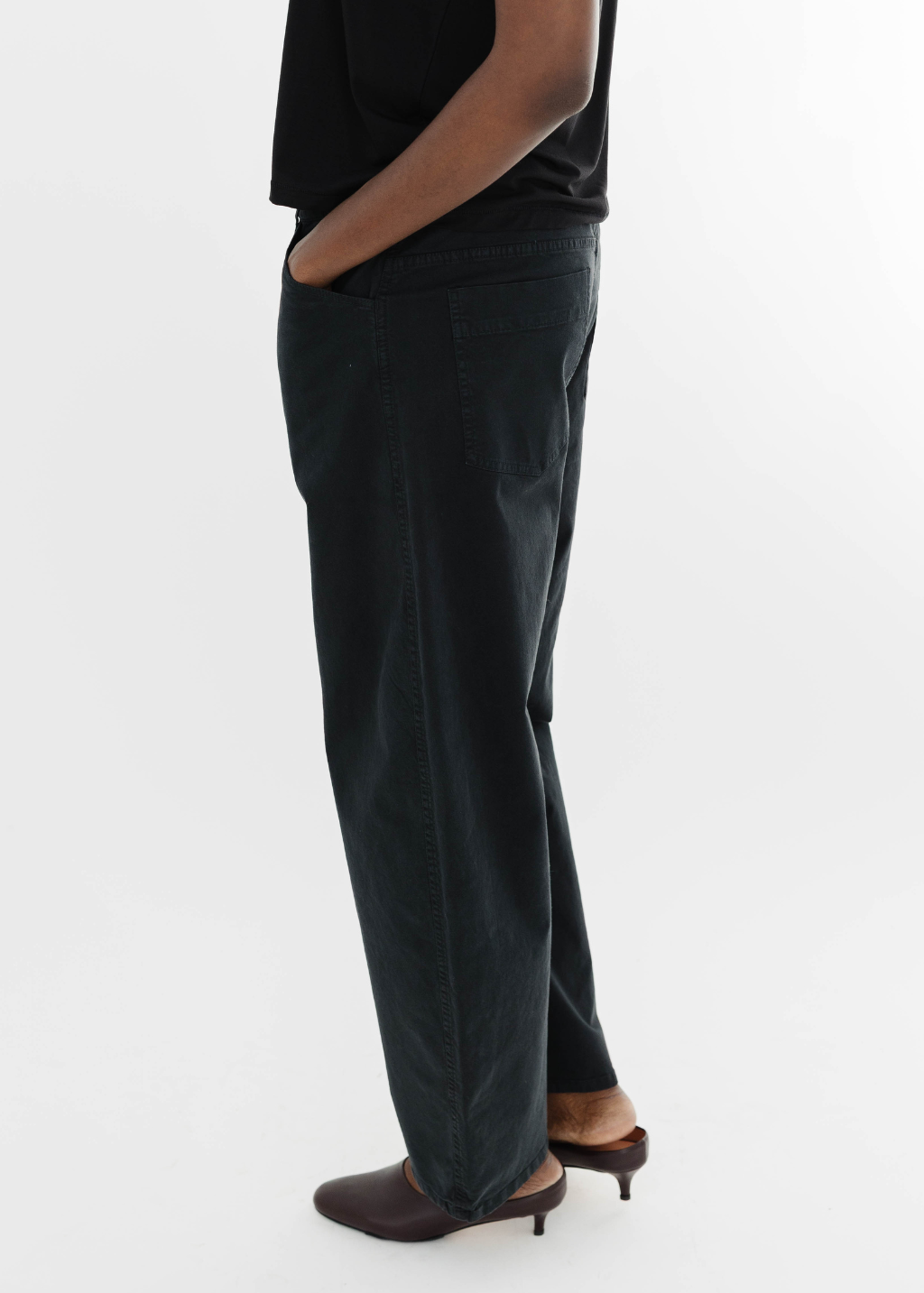 Nili Lotan Tribeca Pant in Carbon | Shop Tula