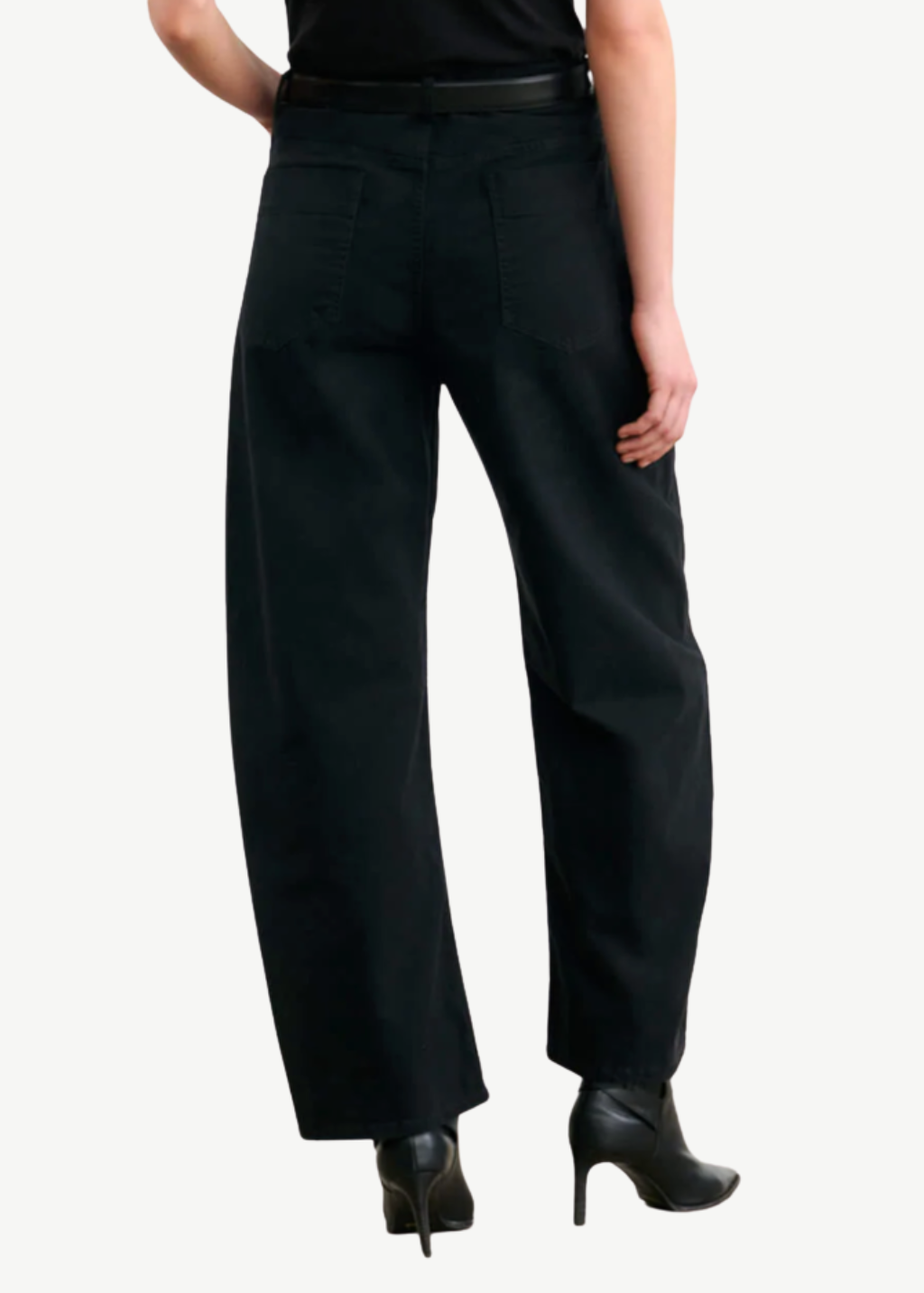 Nili Lotan Tribeca Pant in Carbon | Shop Tula