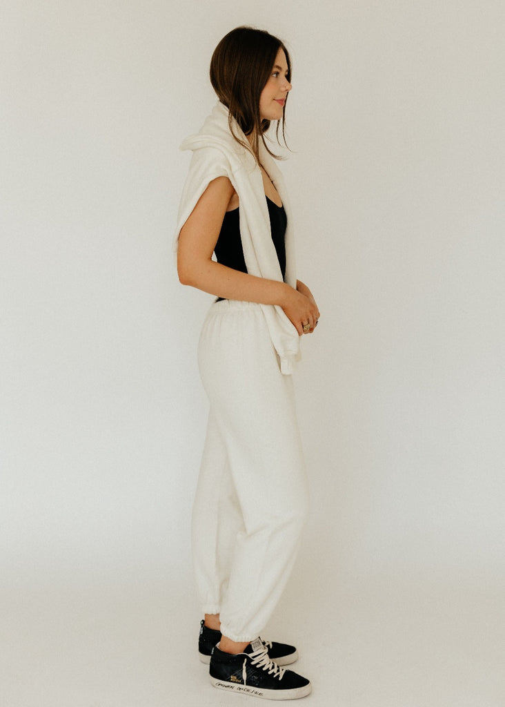 Éterne Classic Sweatpant in Cream | Tula's Online Boutique
