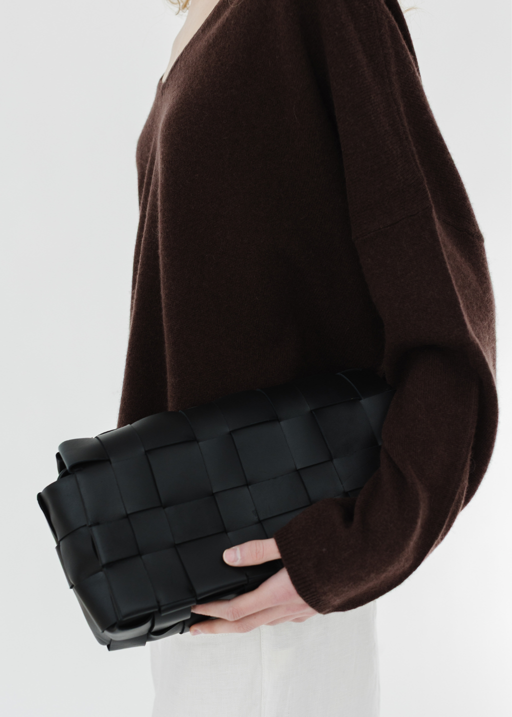 St. Agni Woven Envelope Slim Tote | Shop Tula