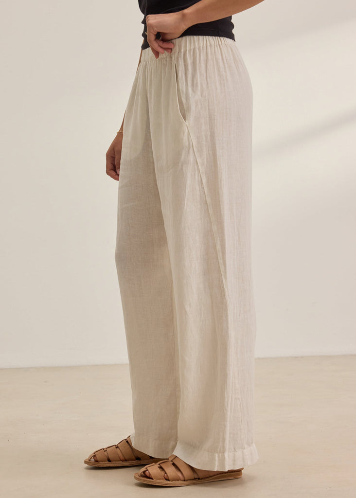 Velvet Stephanie Pant in White | Tula's Online Boutique